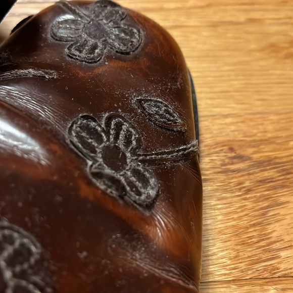 Bandolino brown leather slides, with flowers- size 7 1/2 - Picture 7 of 8